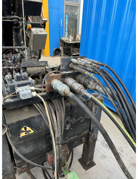 Hütte HBR 202 TF - Буровая машина: фото 4 Hütte HBR 202 TF - Буровая машина: фото 4