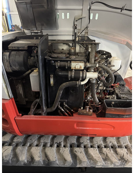 Takeuchi TB260 - Мини-экскаватор: фото 4 Takeuchi TB260 - Мини-экскаватор: фото 4