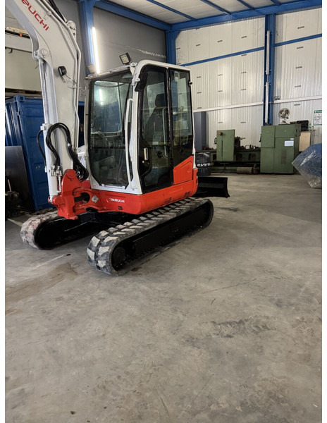 Takeuchi TB260 - Мини-экскаватор: фото 5 Takeuchi TB260 - Мини-экскаватор: фото 5