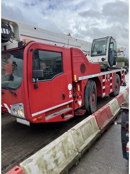 Terex AC40 - Вседорожный кран: фото 1 Terex AC40 - Вседорожный кран: фото 1