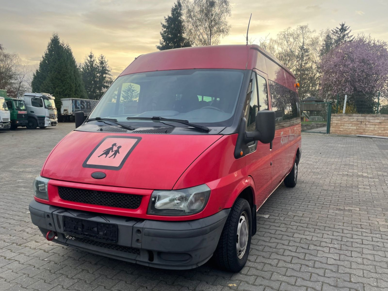 Ford Transit/mit Rollstuhl-Hebebühne - Микроавтобус, Пассажирский фургон: фото 2 Ford Transit/mit Rollstuhl-Hebebühne - Микроавтобус, Пассажирский фургон: фото 2