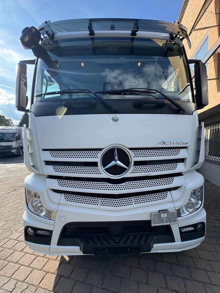 Mercedes-Benz Actros 2645/2xLBW/Retarder/Lenk-Lift/2xAHK - Грузовик для перевозки напитков: фото 3 Mercedes-Benz Actros 2645/2xLBW/Retarder/Lenk-Lift/2xAHK - Грузовик для перевозки напитков: фото 3