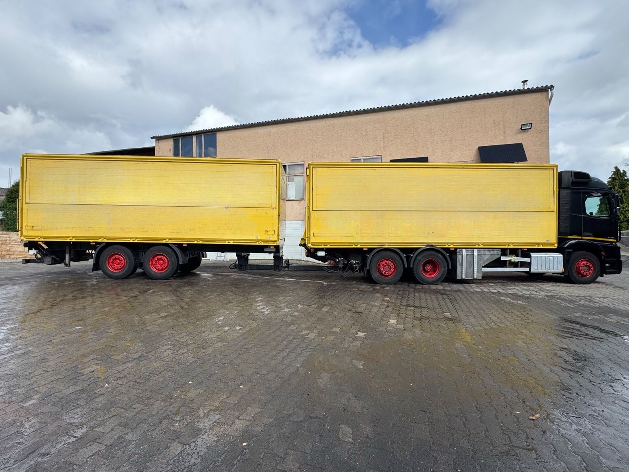 Mercedes-Benz Actros2545/2xLBW/Retarder/Lenk-Lift/Top-Zustand - Грузовик для перевозки напитков: фото 3 Mercedes-Benz Actros2545/2xLBW/Retarder/Lenk-Lift/Top-Zustand - Грузовик для перевозки напитков: фото 3