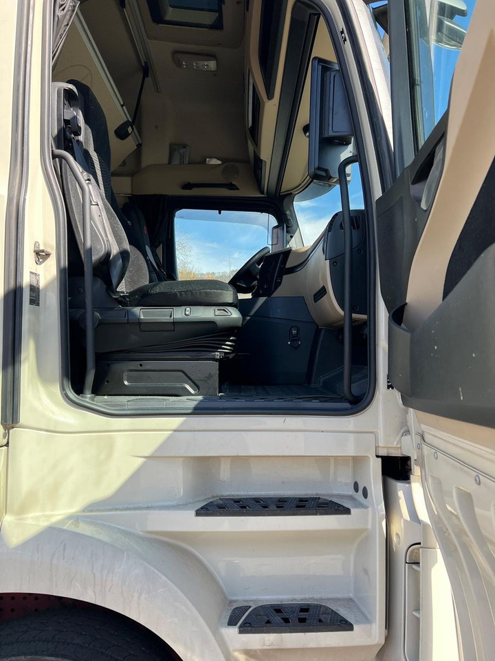 Mercedes-Benz Actros 1848 LS/GIGA/MirrorCam/Retarder/2instock - Тягач: фото 4 Mercedes-Benz Actros 1848 LS/GIGA/MirrorCam/Retarder/2instock - Тягач: фото 4
