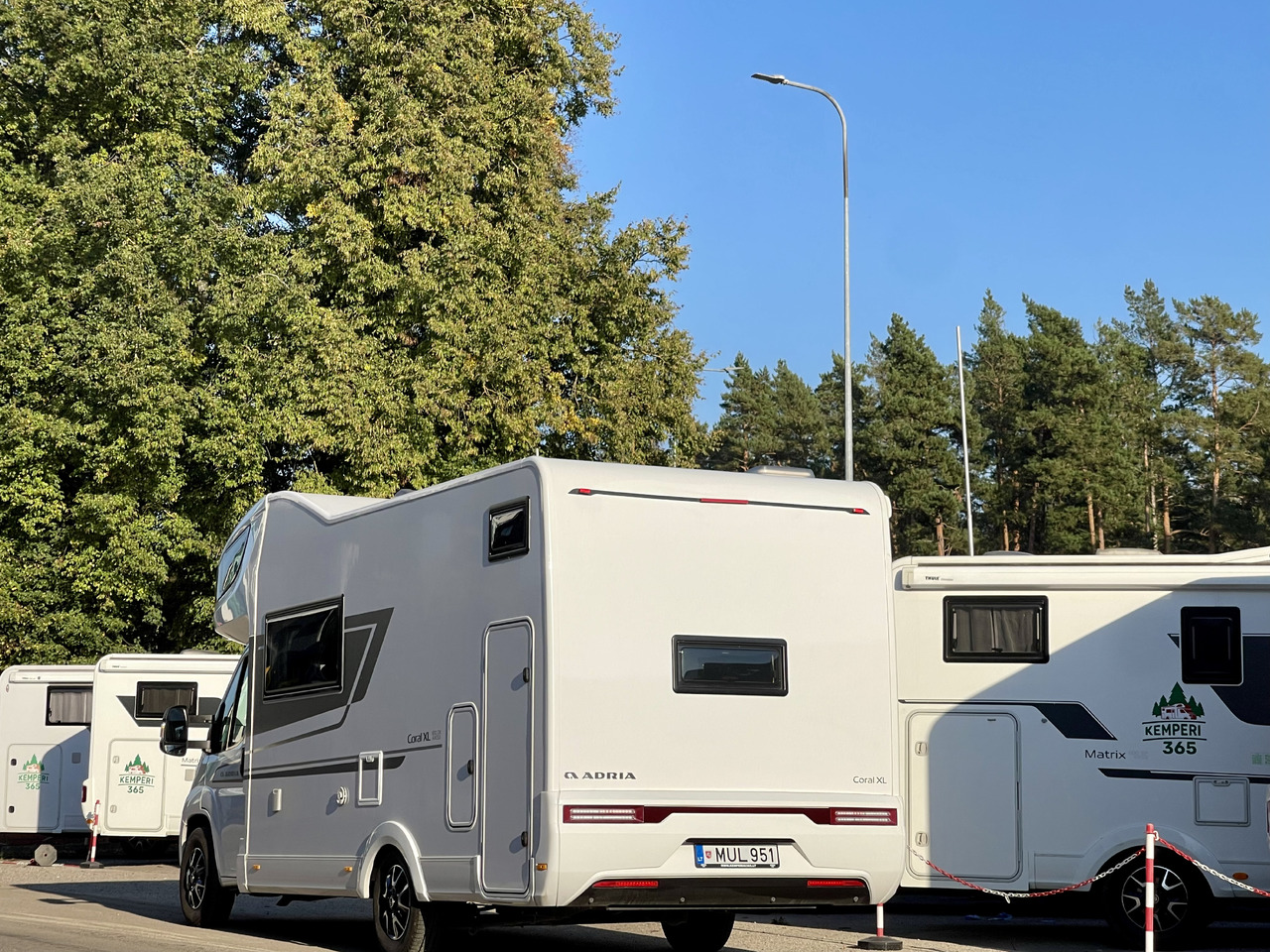 ADRIA Coral XL 650 DK - Альковный автодом: фото 4 ADRIA Coral XL 650 DK - Альковный автодом: фото 4