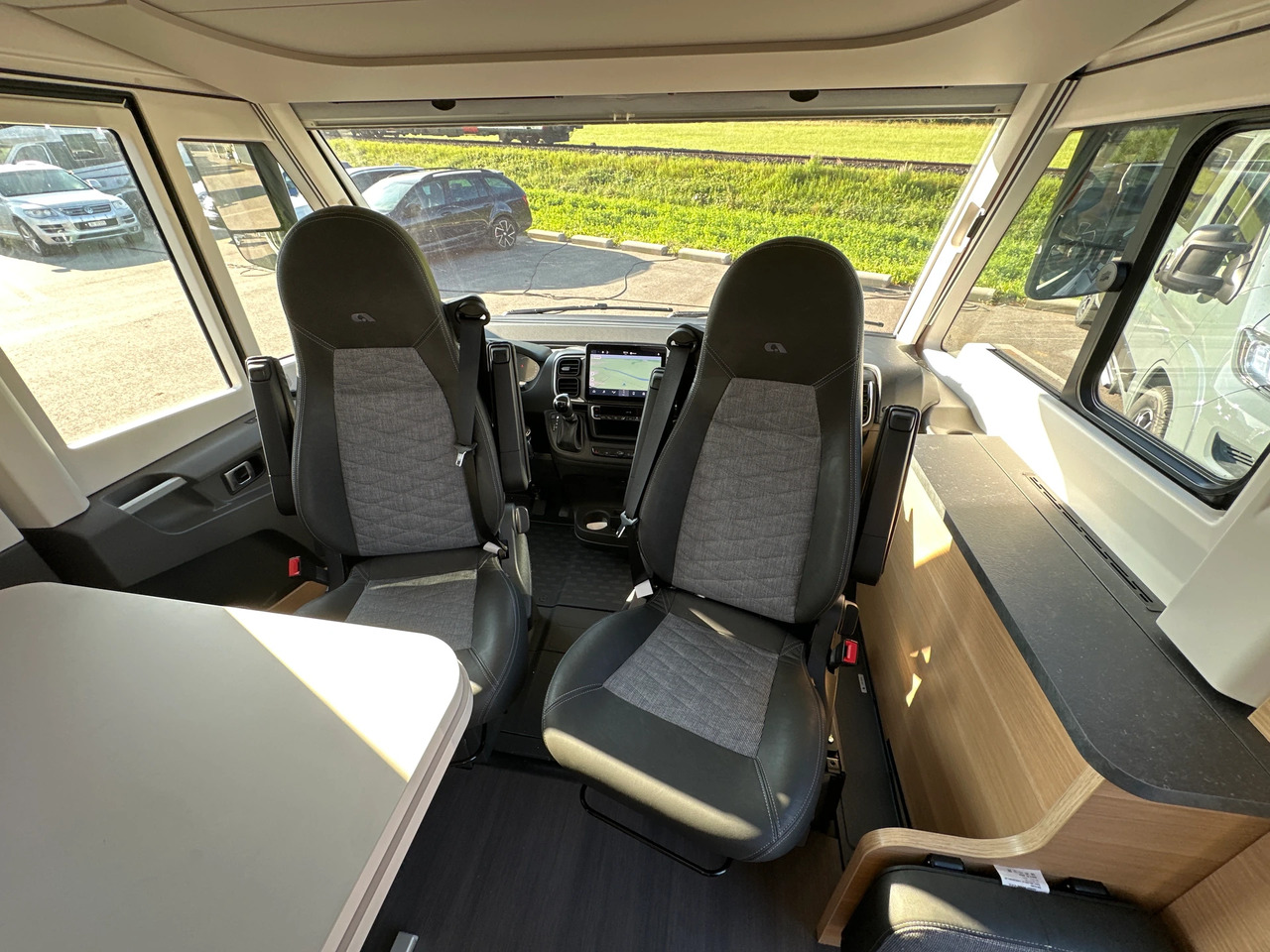 ADRIA Sonic Plus 600 SL - Интегрированный автодом: фото 4 ADRIA Sonic Plus 600 SL - Интегрированный автодом: фото 4