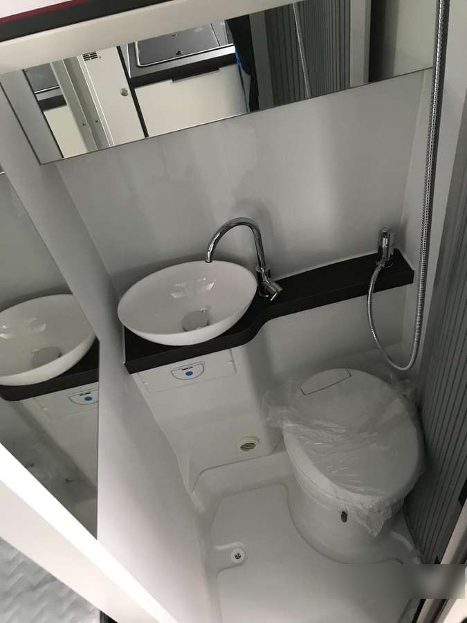 Новый Кастенваген ADRIA Twin Sport 640 SG: фото 7 Новый Кастенваген ADRIA Twin Sport 640 SG: фото 7