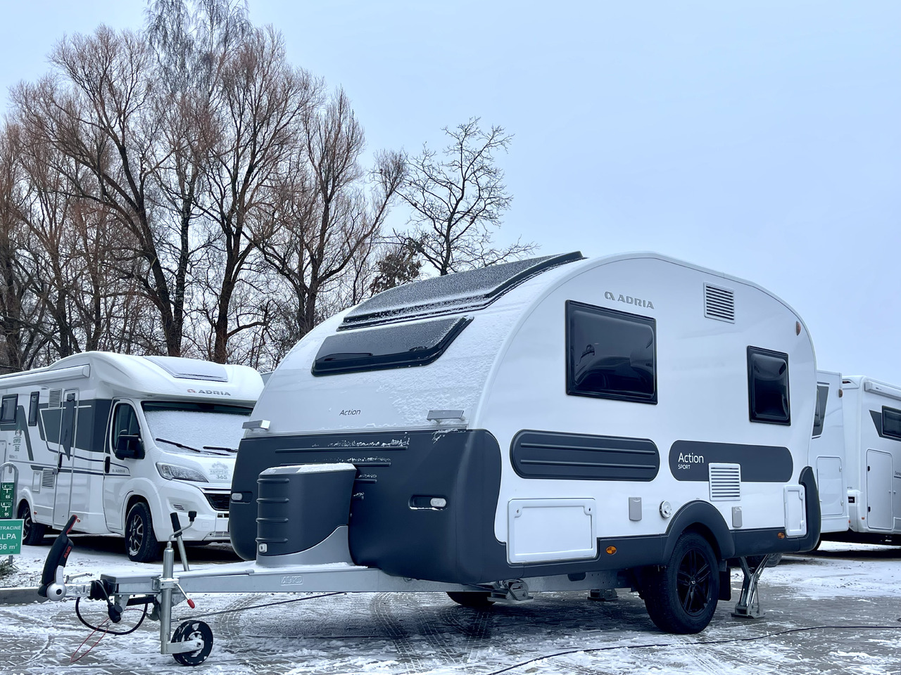 Adria Action Sport - Прицеп дача: фото 1 Adria Action Sport - Прицеп дача: фото 1