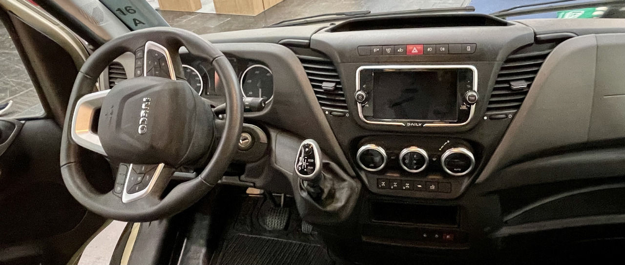 Greenlander - Полуинтегрированный автодом: фото 4 Greenlander - Полуинтегрированный автодом: фото 4