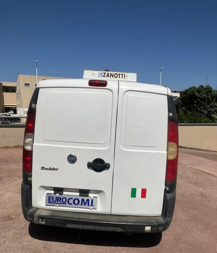 DOBLO' CON COIBENTAZIONE E GRUPPO FRIGO - Фургон-рефрижератор: фото 4 DOBLO' CON COIBENTAZIONE E GRUPPO FRIGO - Фургон-рефрижератор: фото 4