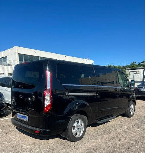 Ford Tourneo Custom Tourneo Custom 310 2.0 TDCi 17 - Легковой автомобиль: фото 4 Ford Tourneo Custom Tourneo Custom 310 2.0 TDCi 17 - Легковой автомобиль: фото 4