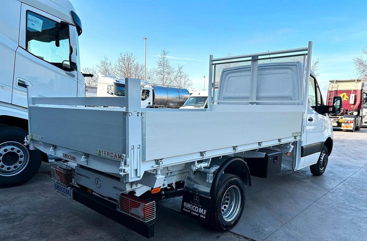 Mercedes 515 T 37/50 PRO Ribaltabile Tril. - Малотоннажный самосвал: фото 5 Mercedes 515 T 37/50 PRO Ribaltabile Tril. - Малотоннажный самосвал: фото 5