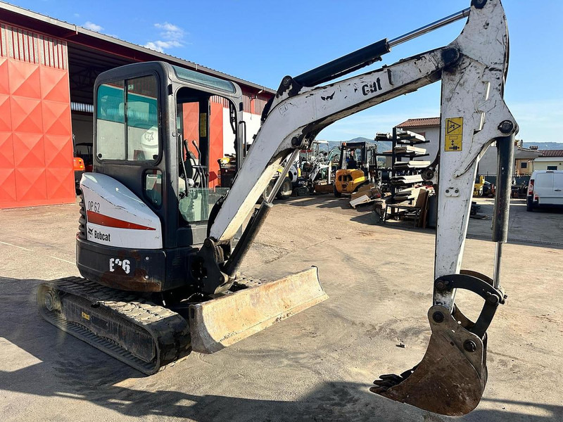 Bobcat E26 - Мини-экскаватор: фото 3 Bobcat E26 - Мини-экскаватор: фото 3