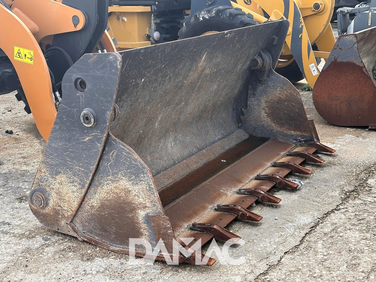 Колёсный погрузчик CASE 321F: фото 6 Колёсный погрузчик CASE 321F: фото 6