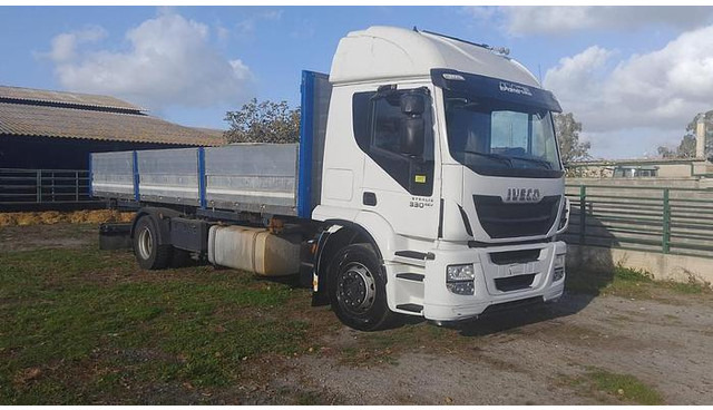 Iveco STRALIS 330 EEV - Полуприцеп бортовой/ Платформа: фото 1 Iveco STRALIS 330 EEV - Полуприцеп бортовой/ Платформа: фото 1