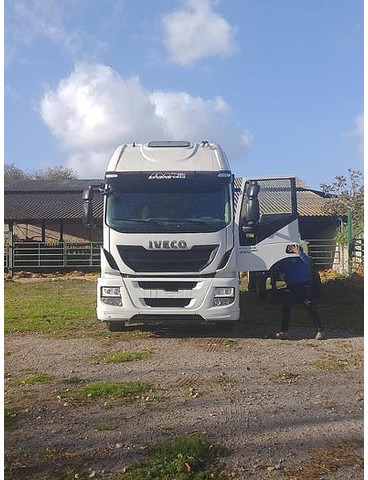 Iveco STRALIS 330 EEV - Полуприцеп бортовой/ Платформа: фото 3 Iveco STRALIS 330 EEV - Полуприцеп бортовой/ Платформа: фото 3