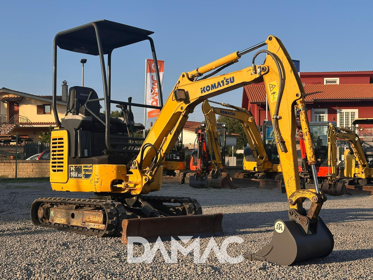 KOMATSU PC16R-3HS - Мини-экскаватор: фото 1 KOMATSU PC16R-3HS - Мини-экскаватор: фото 1