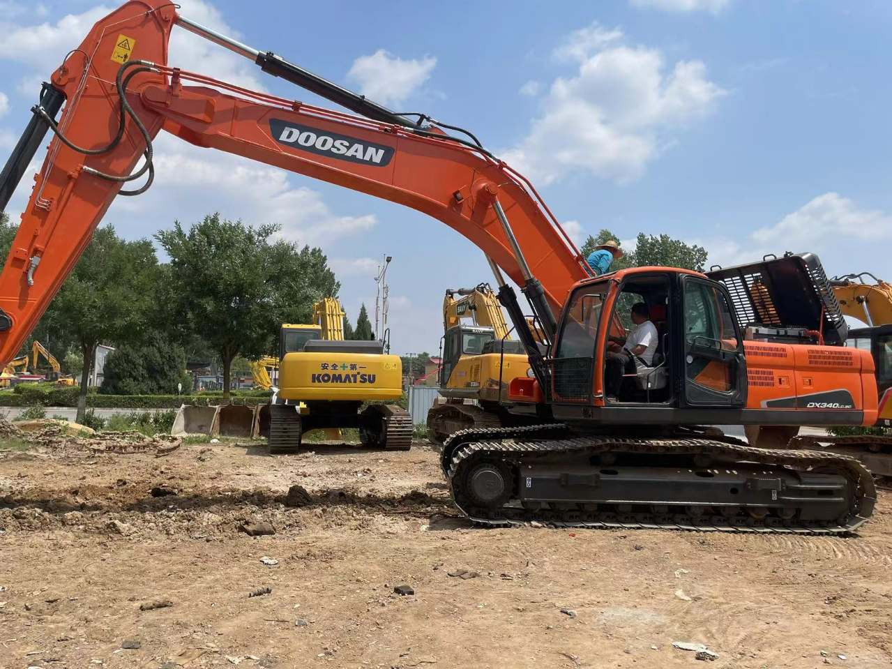 Гусеничный экскаватор DOOSAN DX340: фото 8