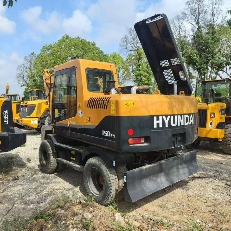 Hyundai R150LC-9 - Колёсный экскаватор: фото 4 Hyundai R150LC-9 - Колёсный экскаватор: фото 4
