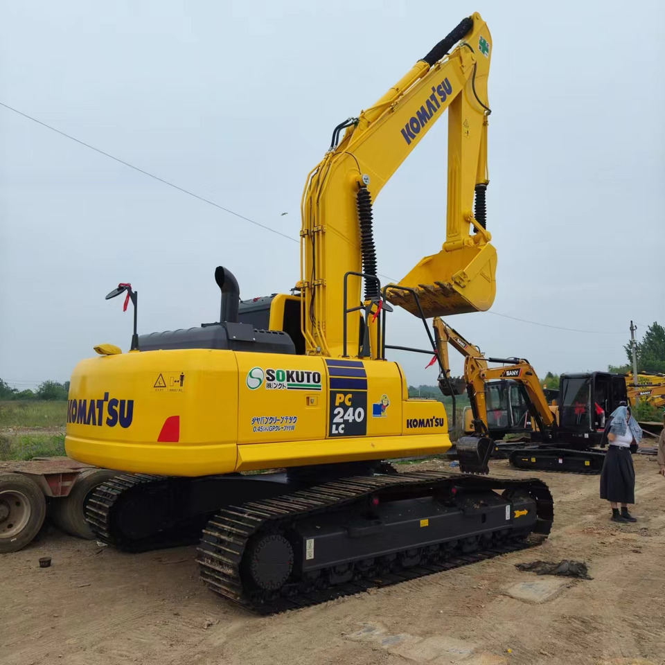 KOMATSU PC240LC-8 - Гусеничный экскаватор: фото 3 KOMATSU PC240LC-8 - Гусеничный экскаватор: фото 3