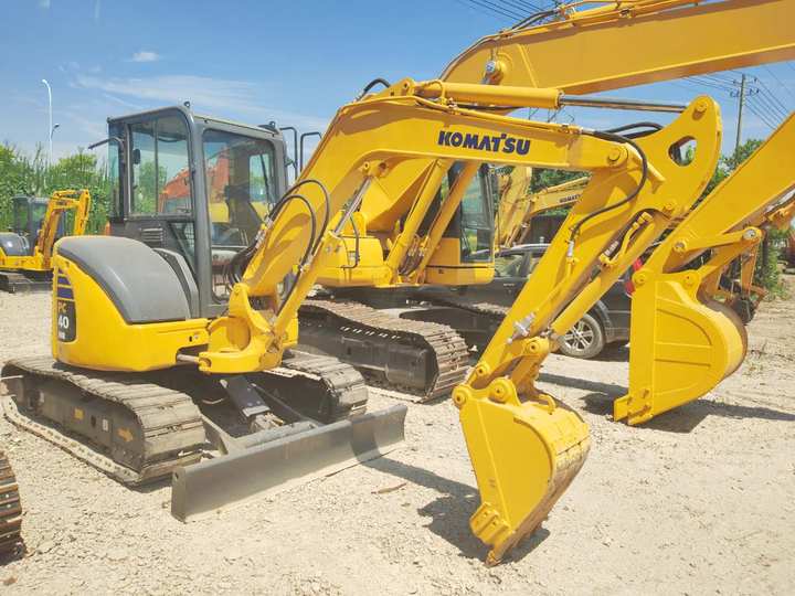 KOMATSU PC40 - Мини-экскаватор: фото 1 KOMATSU PC40 - Мини-экскаватор: фото 1
