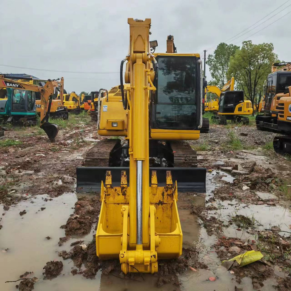 KOMATSU PC60-7 - Гусеничный экскаватор: фото 3 KOMATSU PC60-7 - Гусеничный экскаватор: фото 3