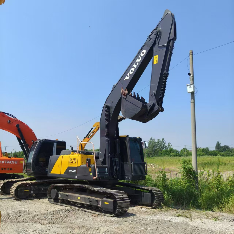 VOLVO EC210 - Гусеничный экскаватор: фото 3 VOLVO EC210 - Гусеничный экскаватор: фото 3