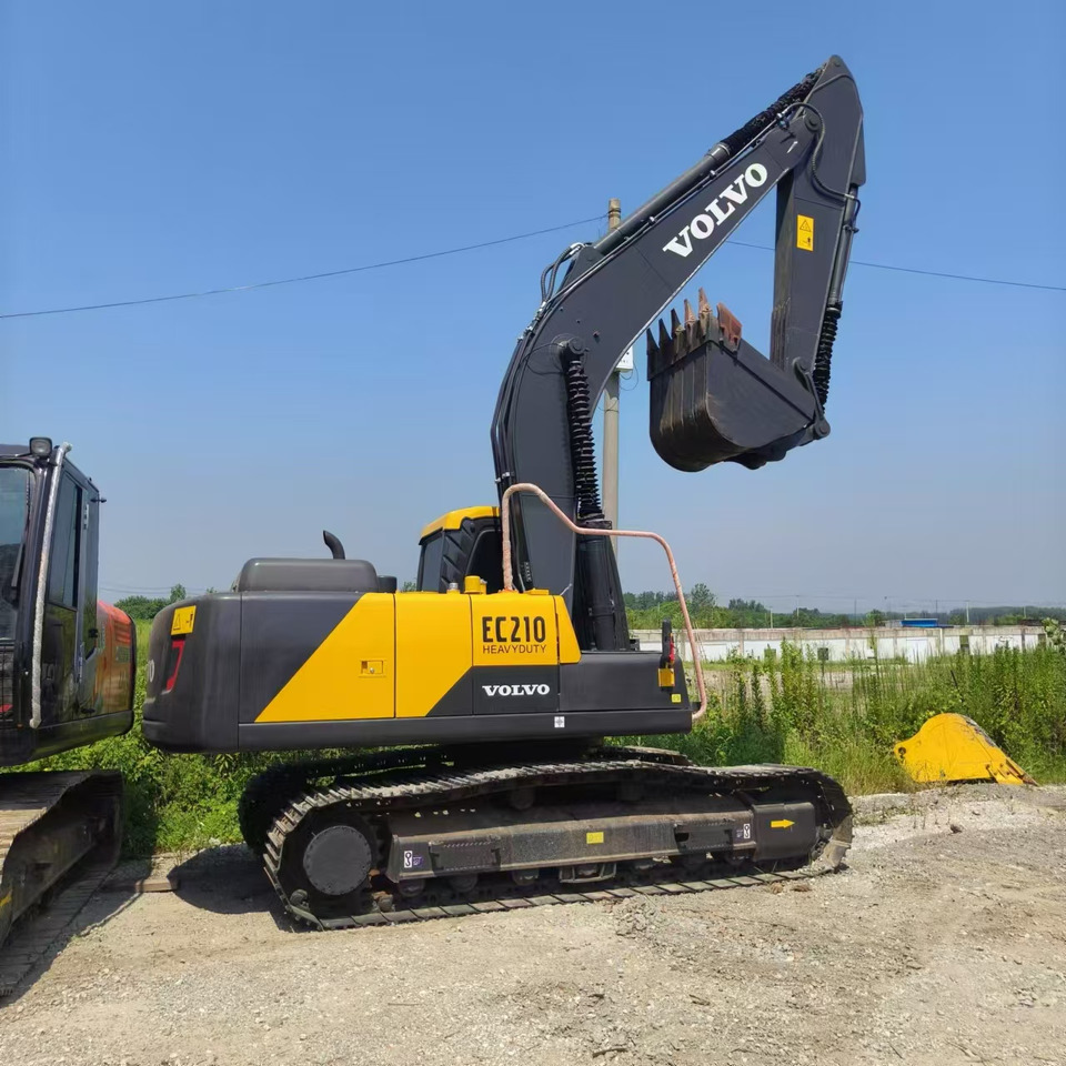 VOLVO EC210 - Гусеничный экскаватор: фото 1 VOLVO EC210 - Гусеничный экскаватор: фото 1