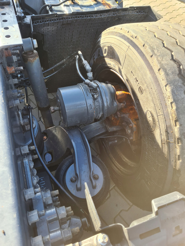 BELKA OŚ TYŁ WLECZONA PODNOSZONA KOMPLETNA RENAULT GAMA T VOLVO PUSHER 6x2 - Подвеска: фото 4 BELKA OŚ TYŁ WLECZONA PODNOSZONA KOMPLETNA RENAULT GAMA T VOLVO PUSHER 6x2 - Подвеска: фото 4