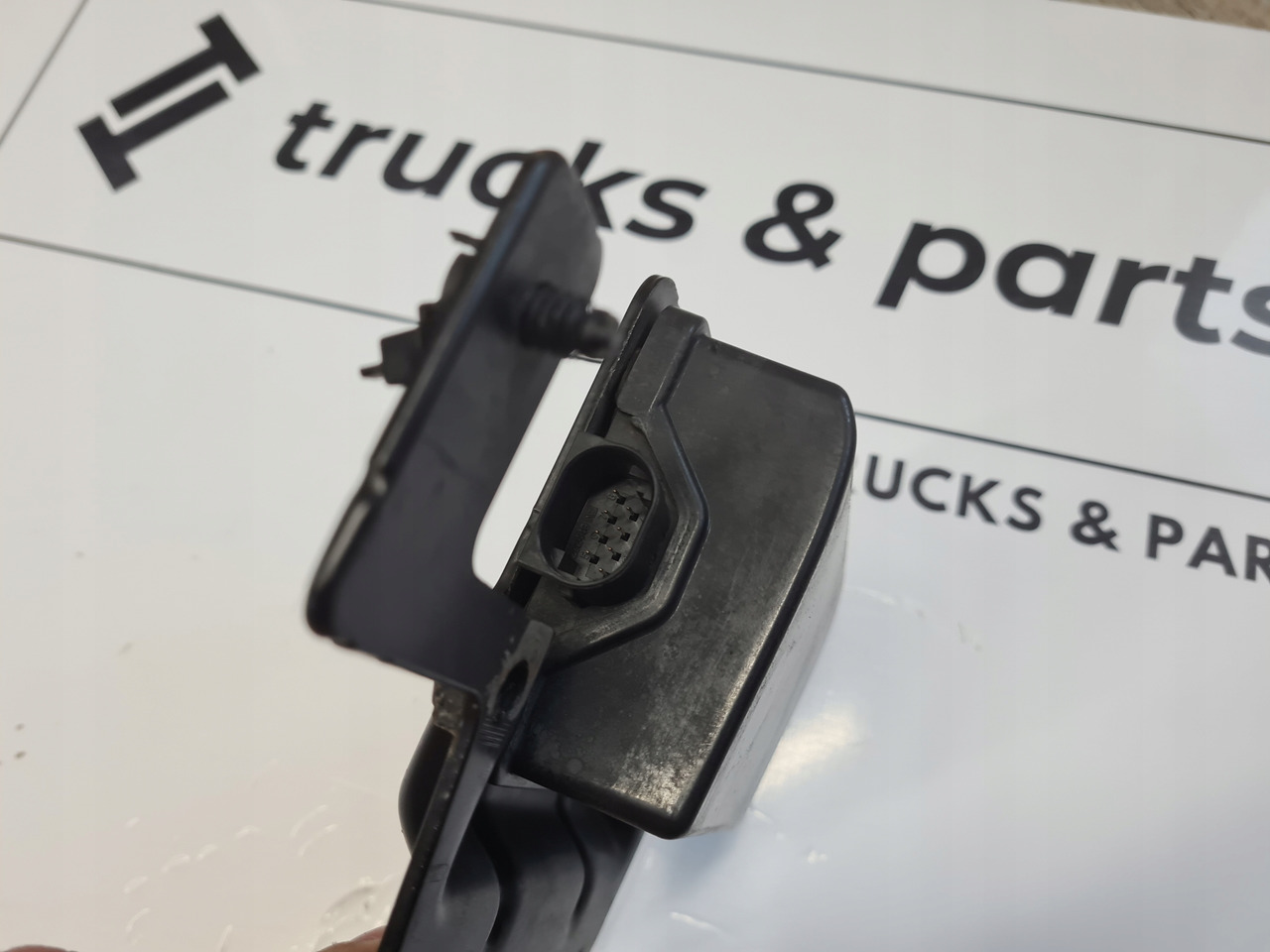 CONTINENTAL RADAR DISTRONIK MOCOWANIE RENAULT GAMA RANGE VOLVO FH FM 4 FH 16 FMX FL FE - Сенсор для Грузовиков: фото 4 CONTINENTAL RADAR DISTRONIK MOCOWANIE RENAULT GAMA RANGE VOLVO FH FM 4 FH 16 FMX FL FE - Сенсор для Грузовиков: фото 4