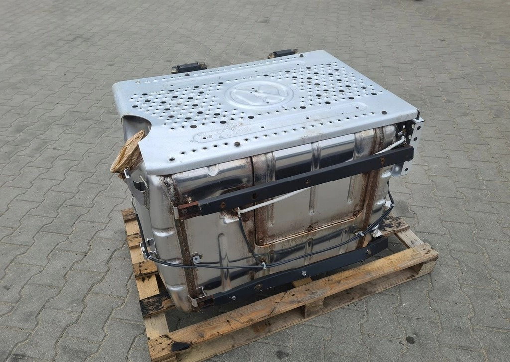FORD KATALIZATOR TŁUMIK DPF FILTR KOMPLETNY FORD F-MAX CARGO 500 EURO 6 - Глушитель: фото 1 FORD KATALIZATOR TŁUMIK DPF FILTR KOMPLETNY FORD F-MAX CARGO 500 EURO 6 - Глушитель: фото 1