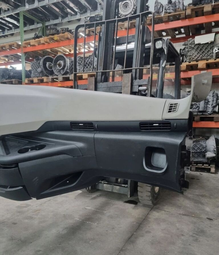 Приборная панель для Грузовиков FORD KONSOLA KOMPLETNA KOKPIT DESKA ROZDZIELCZA STELAŻ FORD F-MAX EURO 6: фото 8 Приборная панель для Грузовиков FORD KONSOLA KOMPLETNA KOKPIT DESKA ROZDZIELCZA STELAŻ FORD F-MAX EURO 6: фото 8