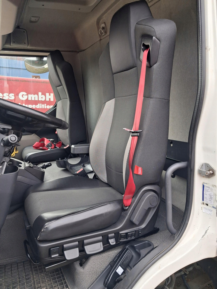 FOTEL KIEROWCY RENAULT GAMA D - Сиденье: фото 1 FOTEL KIEROWCY RENAULT GAMA D - Сиденье: фото 1