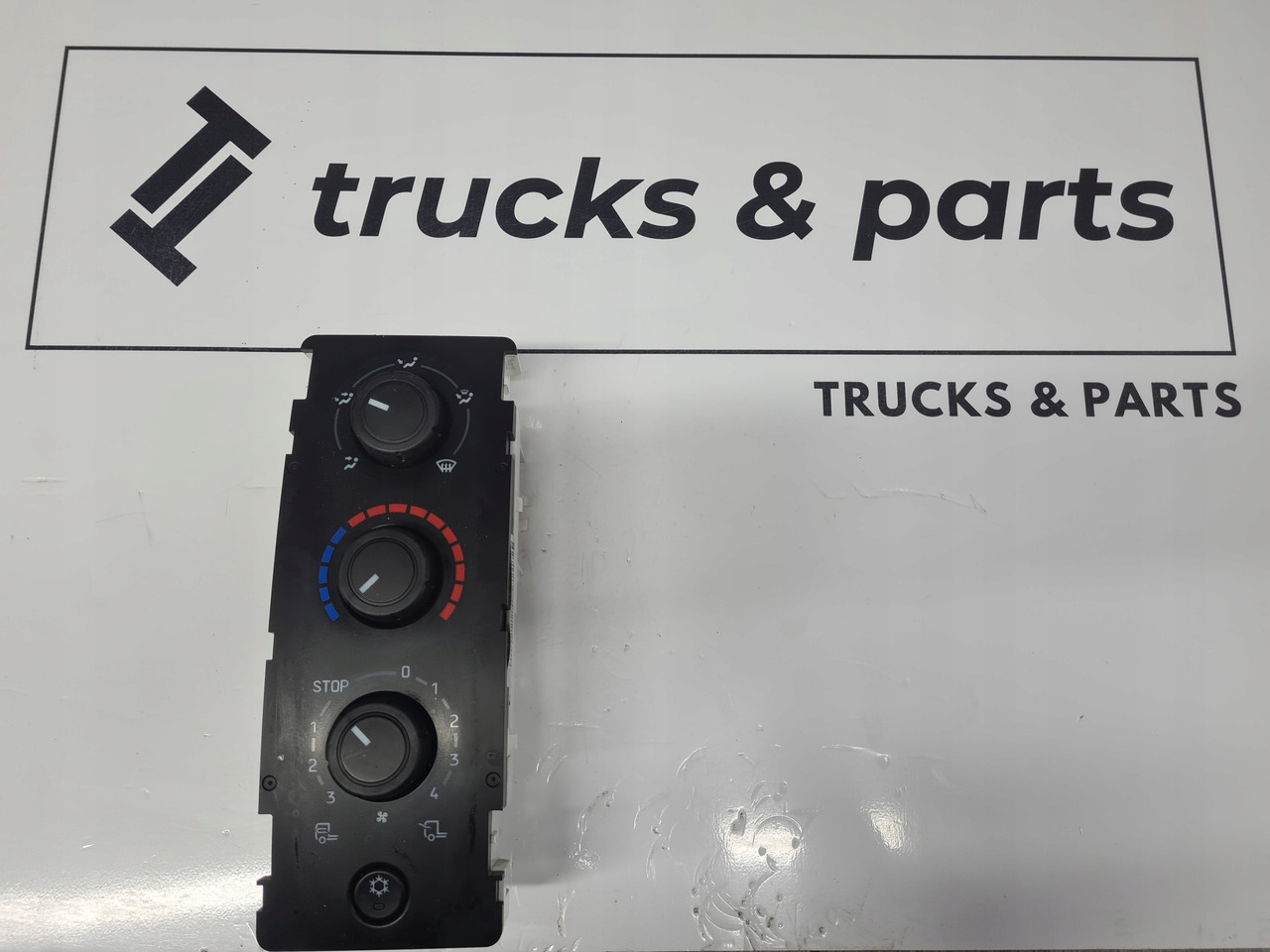 PANEL KLIMATYZACJI NAWIEWU RENAULT DXI LIFT GAMA D WIDE VOLVO FL FE LIFT - Отопление/ Вентиляция: фото 2 PANEL KLIMATYZACJI NAWIEWU RENAULT DXI LIFT GAMA D WIDE VOLVO FL FE LIFT - Отопление/ Вентиляция: фото 2