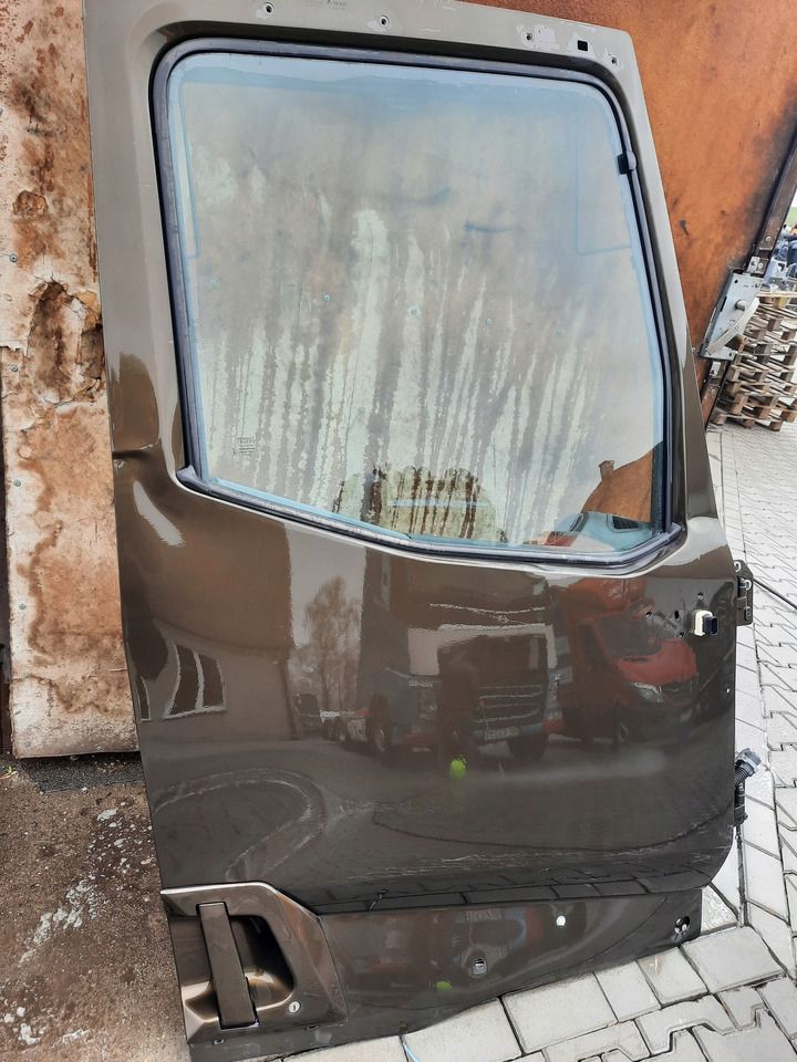 RENAULT DRZWI KOMPLETNE PRAWE RENAULT GAMA T RANGE - Дверь и запчасти для Грузовиков: фото 1 RENAULT DRZWI KOMPLETNE PRAWE RENAULT GAMA T RANGE - Дверь и запчасти для Грузовиков: фото 1