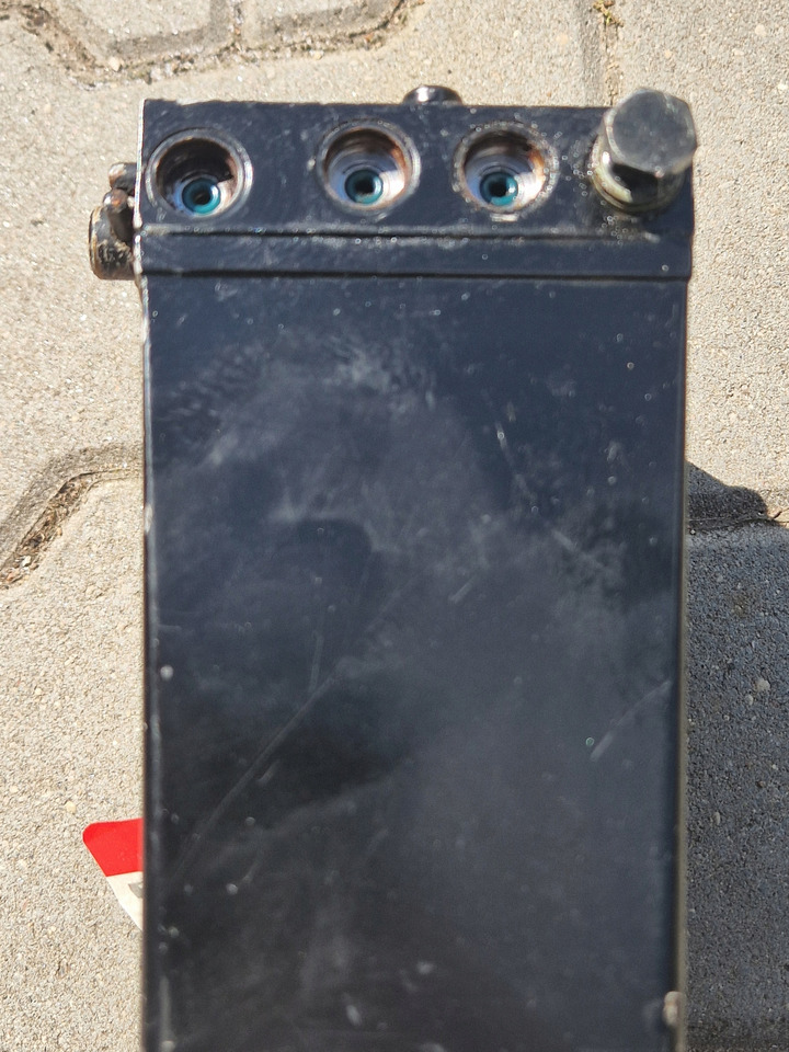 RENAULT POMPKA PODNOSZENIA KABINY RENAULT GAMA T RANGE C K - Подвеска кабины для Грузовиков: фото 3 RENAULT POMPKA PODNOSZENIA KABINY RENAULT GAMA T RANGE C K - Подвеска кабины для Грузовиков: фото 3