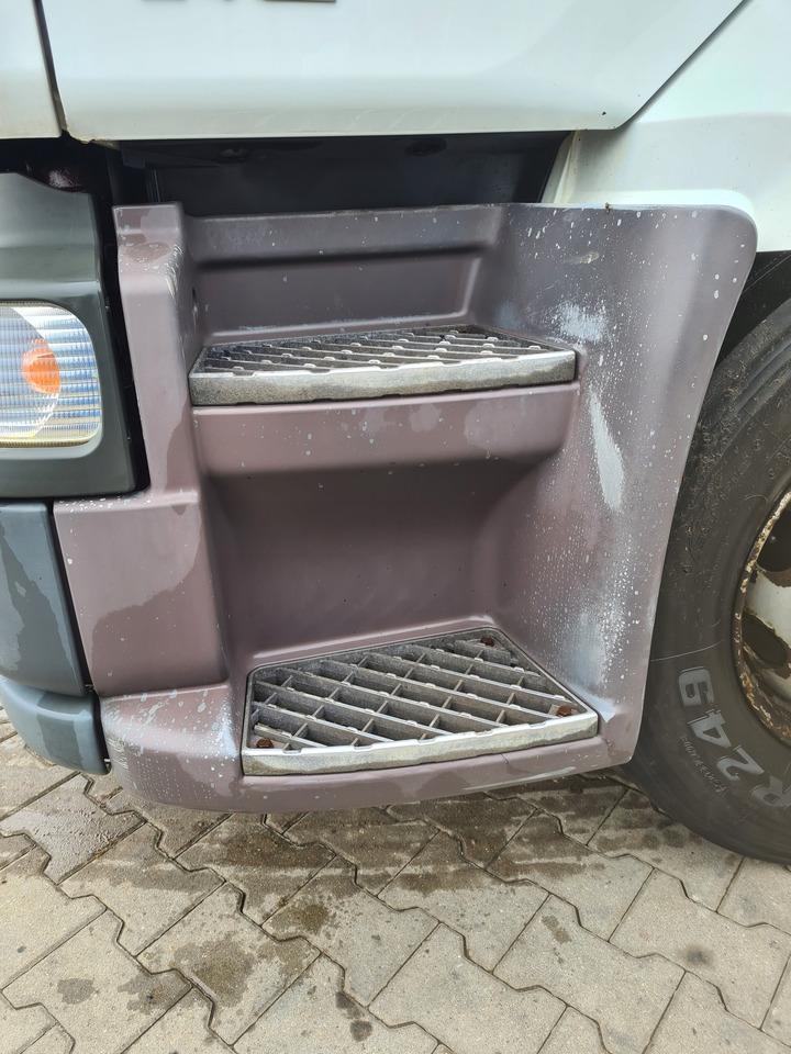 Бампер для Грузовиков RENAULT ZDERZAK KOMPLETNY Z LAMPAMI BELKA STOPNIE RENAULT MIDLUM DXI 22.5 EURO 5: фото 9 Бампер для Грузовиков RENAULT ZDERZAK KOMPLETNY Z LAMPAMI BELKA STOPNIE RENAULT MIDLUM DXI 22.5 EURO 5: фото 9