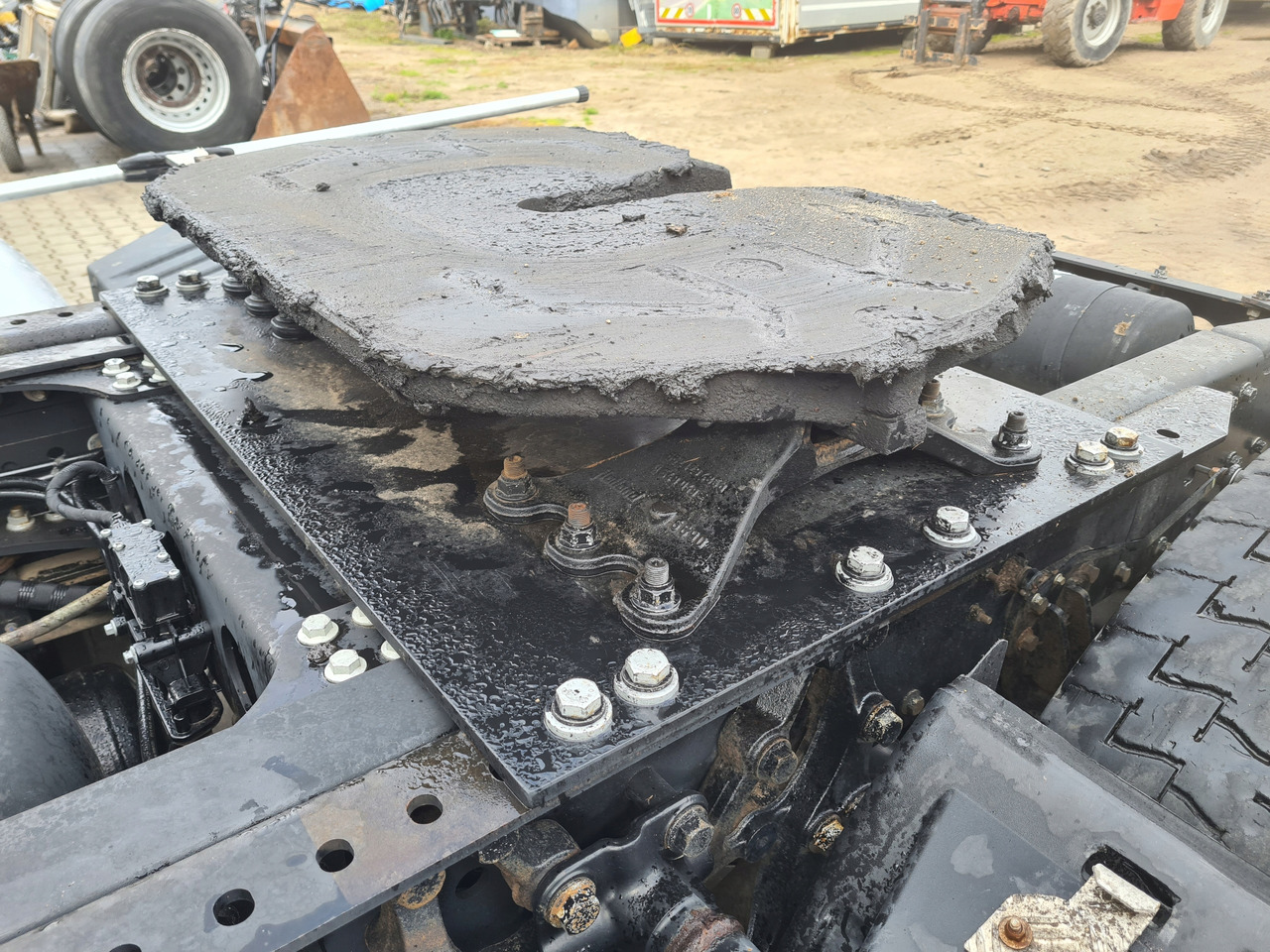 SIODŁO BLACHA PŁASKA HOLLAND FORD F-MAX 500 TRUCKS - Седло для Грузовиков: фото 3 SIODŁO BLACHA PŁASKA HOLLAND FORD F-MAX 500 TRUCKS - Седло для Грузовиков: фото 3