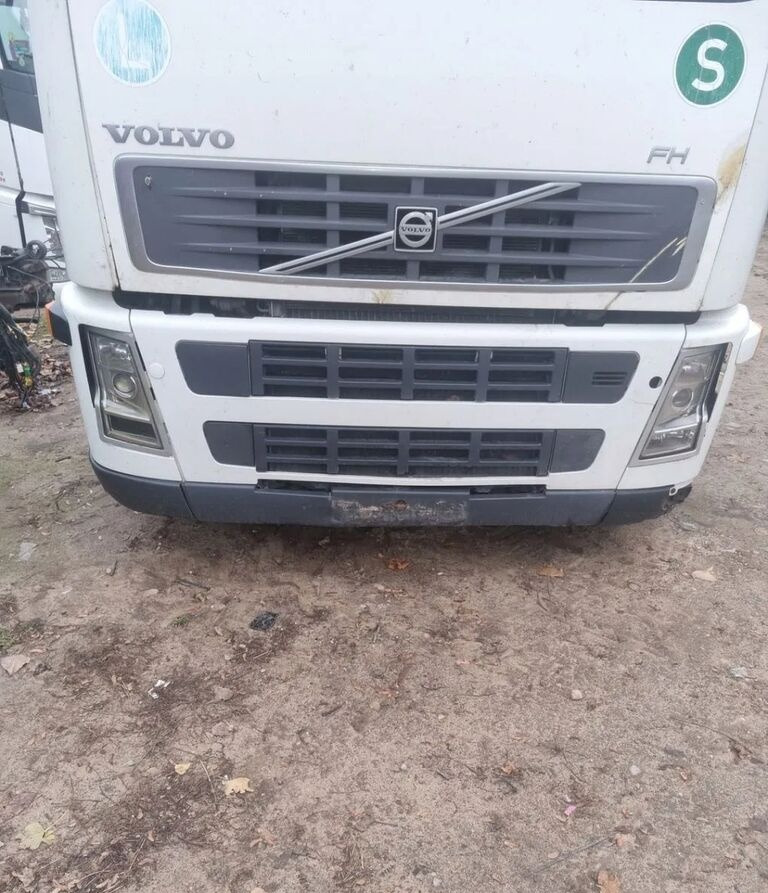 Volvo PRZÓD KOMPLETNY LAMPA OSŁONA Volvo FH FM 7 9 12 13 - Бампер для Грузовиков: фото 1 Volvo PRZÓD KOMPLETNY LAMPA OSŁONA Volvo FH FM 7 9 12 13 - Бампер для Грузовиков: фото 1