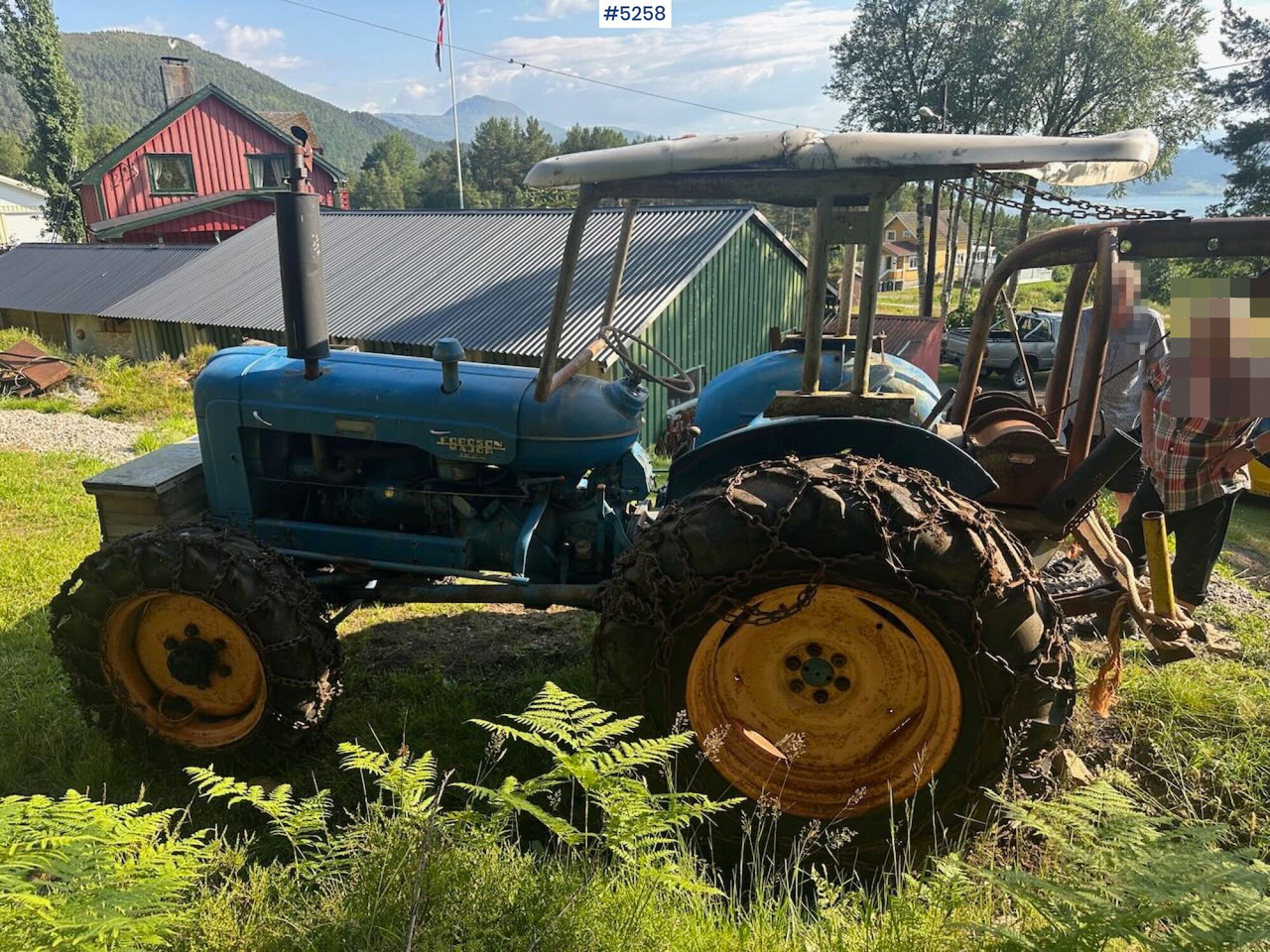 Трактор 1963 Fordson Major 4x4 with splitter gearbox, Ako winch, and tire chains. SEE VIDEO.: фото 6