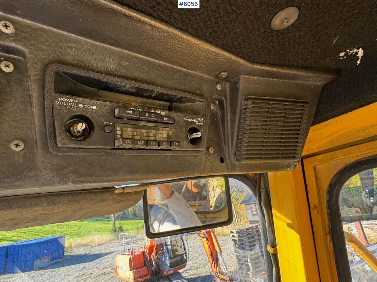 Колёсный погрузчик 1983 Volvo BM 4500 repair object: фото 16 Колёсный погрузчик 1983 Volvo BM 4500 repair object: фото 16