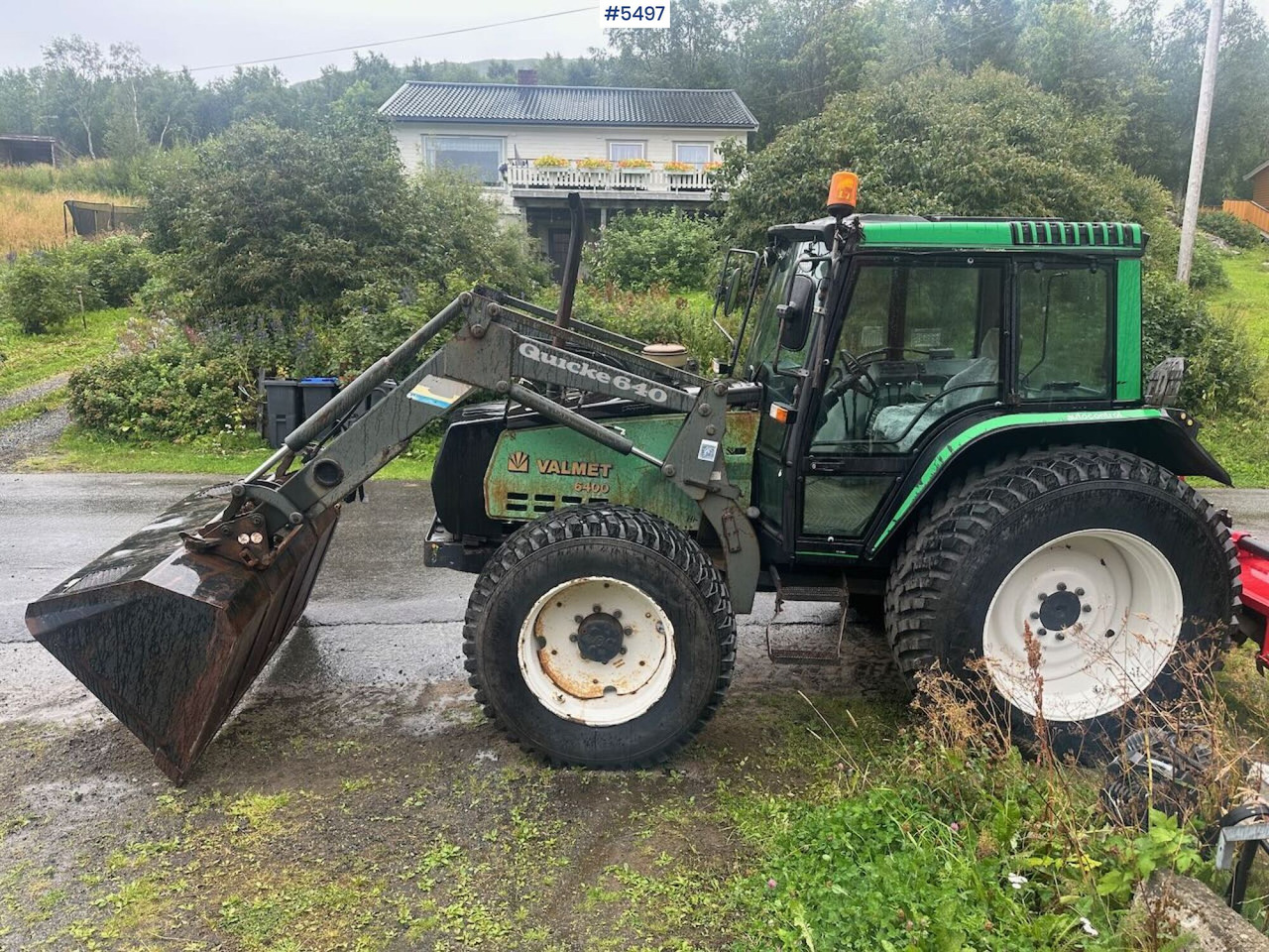 1994 Valmet 6400 Turbo 4x4 tractor with front loader and agricultural tires on rims. - Трактор: фото 1 1994 Valmet 6400 Turbo 4x4 tractor with front loader and agricultural tires on rims. - Трактор: фото 1