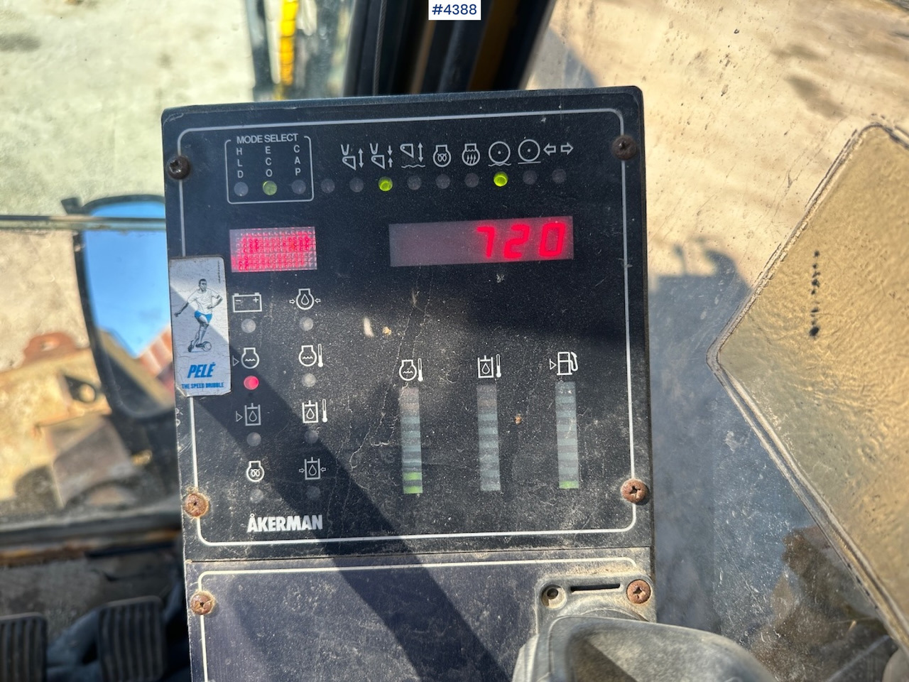 Экскаватор 1995 Åkermann EW200 Wheel machine w/ grading bucket og tiltrotator. WATCH VIDEO.: фото 20