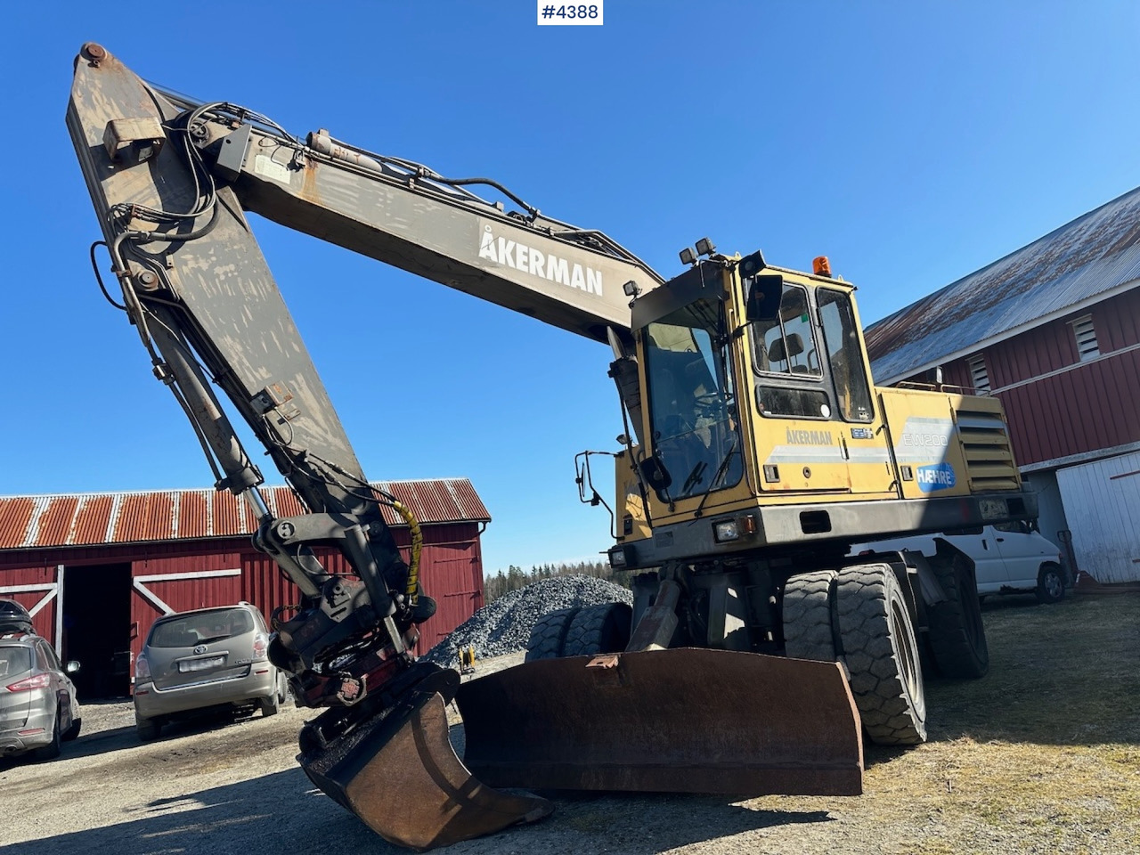 Экскаватор 1995 Åkermann EW200 Wheel machine w/ grading bucket og tiltrotator. WATCH VIDEO.: фото 6