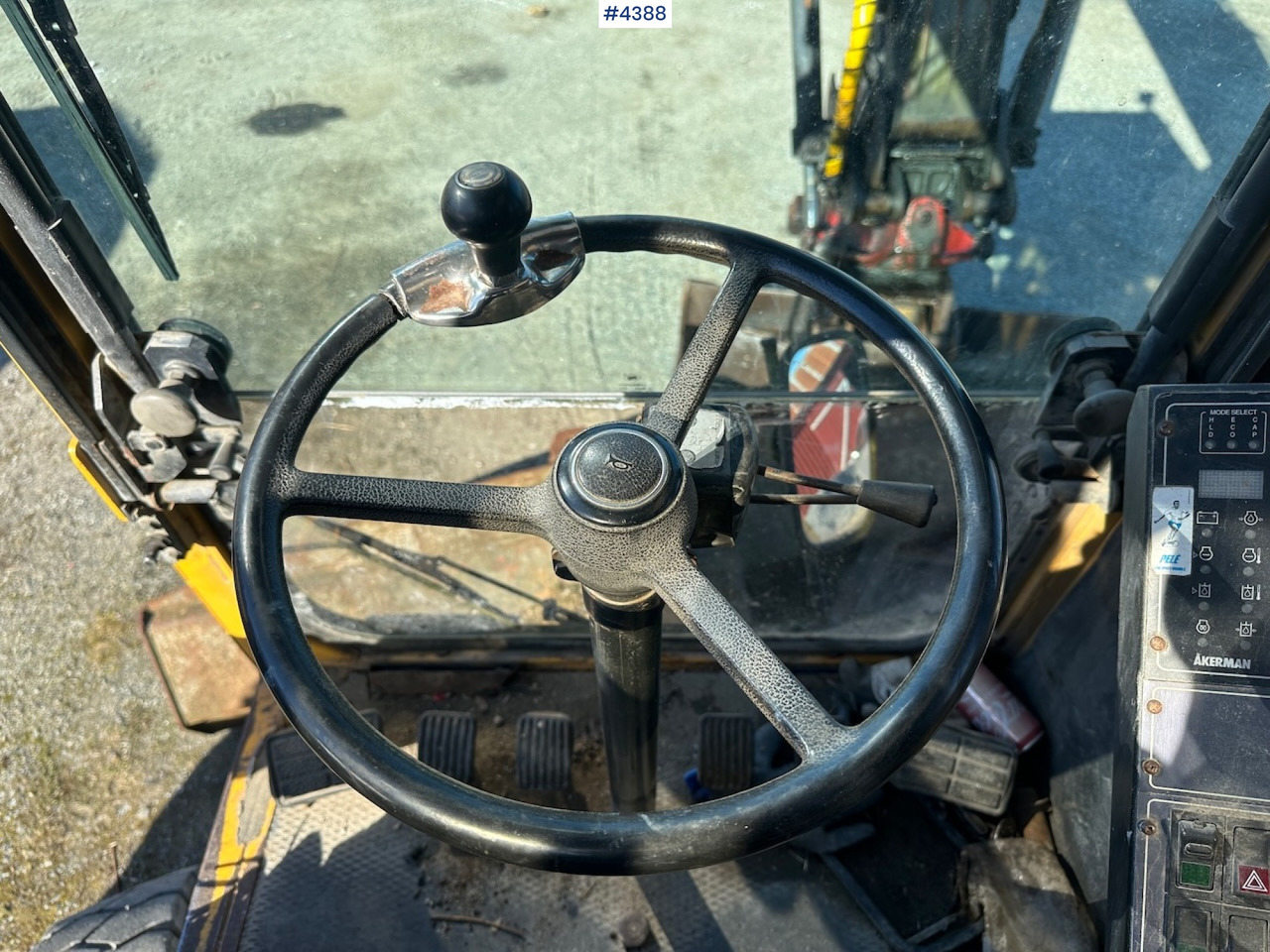 Экскаватор 1995 Åkermann EW200 Wheel machine w/ grading bucket og tiltrotator. WATCH VIDEO.: фото 11