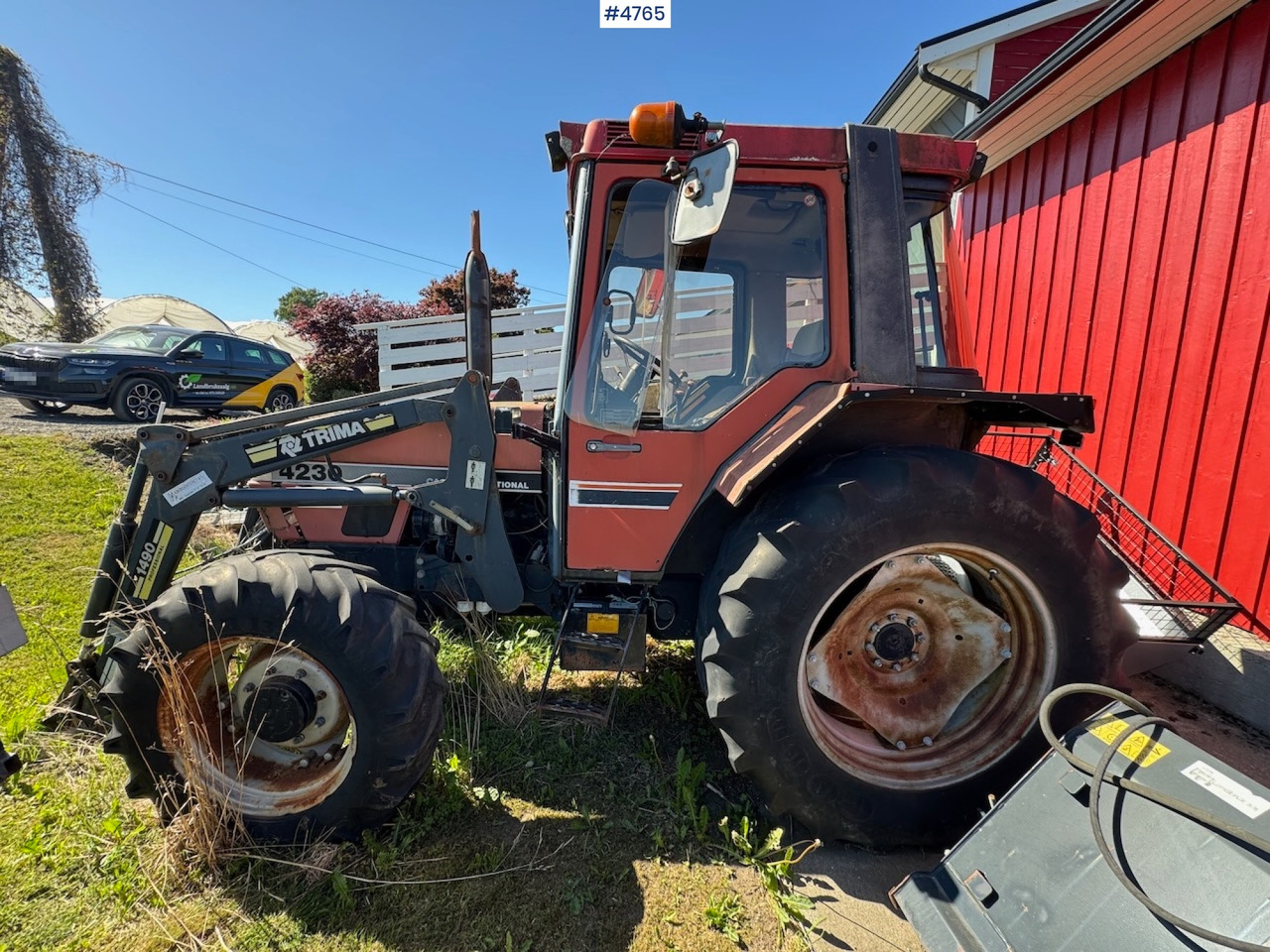 1995 Case International 4230 w/front loader. - Трактор: фото 1 1995 Case International 4230 w/front loader. - Трактор: фото 1