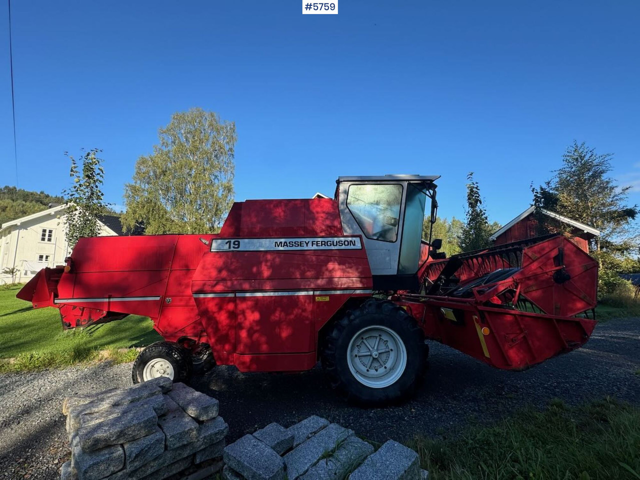 1995 Massey ferguson 19 - Зерноуборочный комбайн: фото 2 1995 Massey ferguson 19 - Зерноуборочный комбайн: фото 2
