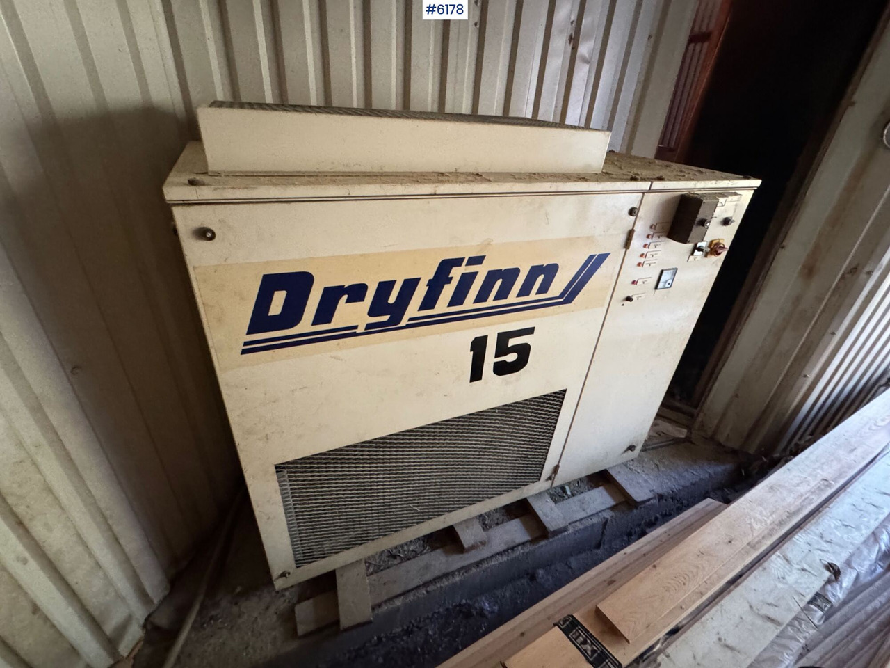 1997 Dryfinn 15 drying unit with circulation fans and trolley - Промышленное климатическое оборудование: фото 3 1997 Dryfinn 15 drying unit with circulation fans and trolley - Промышленное климатическое оборудование: фото 3