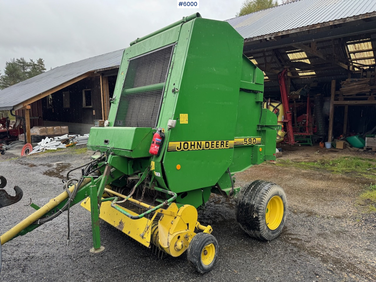 2000 John Deere 590 Round Baler. - Техника для сенозаготовки: фото 1 2000 John Deere 590 Round Baler. - Техника для сенозаготовки: фото 1