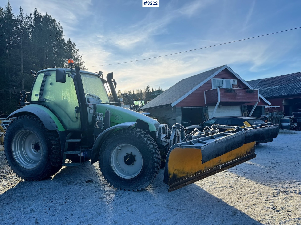 Трактор 2001 Deutz-Fahr Agrotron 120 4x4 tractor with front loader, 2 sets of tires, snowplow mount, and blade.: фото 1